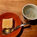 KAN - 卵豆腐としじみスープ。