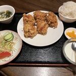 台湾料理 味源 - 唐揚げ定食