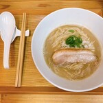 鶏と魚 - 煮干白湯
