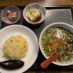 らーめん はせ川 - 半玉台湾らーめんランチチャーハン