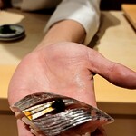 銀座 しのはら - 鯵の握り