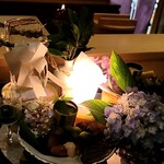 銀座 しのはら - アジサイと榊、氷柱にしめ縄