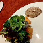 Libertemps - 肝のパテは春巻きに付けても♪小麦の香り高いパンに付けてもとても美味しい❤️思わずパンのお代わりしてしまいました♡(*´∀｀*)