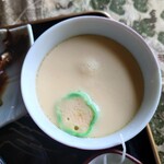 郷土料理 栃洞屋 - ◯茶碗蒸し
      お婆ちゃんが
      「少し塩辛いかも」と話されていたけれど
      確かに多少塩気が多いかも❔（笑）