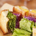 Pura Vida DELI - 