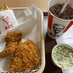 ケンタッキーフライドチキン - 料理写真:レッドホットチキンセット&コールスローサラダ