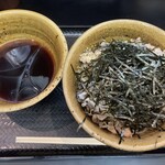 なぜ蕎麦にラー油を入れるのか。 - 