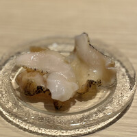麻布十番 鮨 無銘 - つぶ貝、スダチのあんかけ