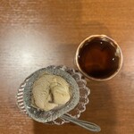 ヒル薬膳粥・ヨル貝料理カイノクチ - ほうじ茶アイス
