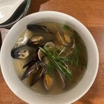 ヒル薬膳粥・ヨル貝料理カイノクチ - 貝ラーメン