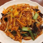 中華麺飯 太楼 - 細切り肉のピリ辛ヤキソバ 