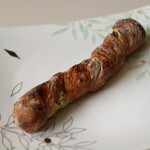 ブーランジェリー スドウ - オリーブとフライドオニオン