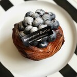 ブーランジェリー スドウ - 坂さんの朝摘みブルーベリーのデニッシュ