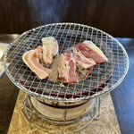 七輪焼肉 安安 - カルビ・豚カルビ定食（各80g）　before