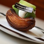 ブーランジェリー スドウ - 長洲さんの完熟メロンのデニッシュ