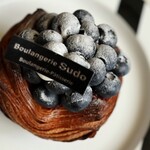 ブーランジェリー スドウ - 坂さんの朝摘みブルーベリーのデニッシュ