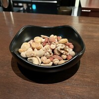 DINING & BAR TABLE 9 TOKYO - 