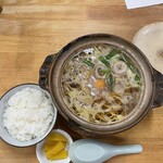 橋本食堂 - 鍋焼きラーメンとライス