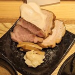 麺屋 周郷 - 豚2種と鶏のチャーシュー美味過ぎ！