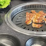 熟成肉専門店 ヨプの王豚塩焼 - 