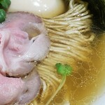 一番だしラーメン しんせん - 味玉煮干しそば（白）