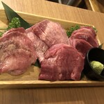 焼肉 一心たん助 - 