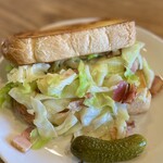 TOM’S SANDWICH - 