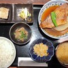 プライベート個室×旬菜居酒屋　魚々ろ - 煮魚定食 900円　お米は青天の霹靂などの青森産