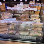 ル・グルニエ・ア・パン - カスクート勢ぞろい