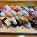 魚屋直営すし食堂 魚まる - 