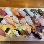 魚屋直営すし食堂 魚まる - 