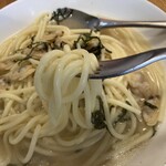 Pankontomate - アサリの麺リフトアップ