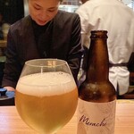 Merachi - 店名が入る〝merachi〟オリジナルクラフトビール
      代々木のY.Y.G BREWINGに依頼して作られたビール、華やかなホップの香りとフルーティな飲み口、喉の奥に残る余韻が心地良い味わいです♪