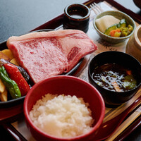 山形牛ステーキ重・膳