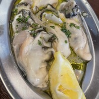 トラットリア イル レガーロ - 牡蠣うまうまー