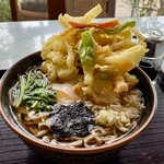 いろは本店 - 月見そば＋野菜のかき揚げ