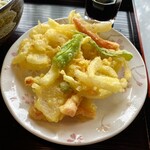 いろは本店 - 野菜のかき揚げ