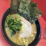 ラーメン 杉田家 本店 - 