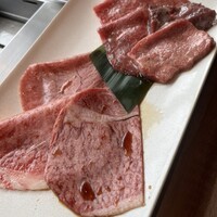 焼肉うしごろ 新宿三丁目店 - 