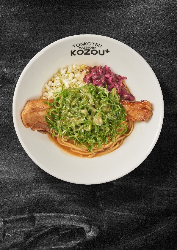 写真 : 豚骨まぜそば KOZOU+ （豚骨まぜそば コゾウプラス） - 福島