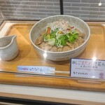 蕎麦きり みよた - 色々ありますね