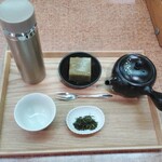 Ajimano Chaya - “味真野緑茶セット”（茶ようかん付き）