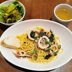 Chi Chuu Kai Kicchin Rei - パスタランチ(イカ＆のクリームパスタ) ¥1000