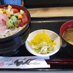 まるごと駿河湾 - 釜揚げしらすバラチラシ丼1430円