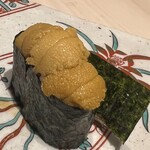 鮨一正 - 焼尻島産のムラサキウニ