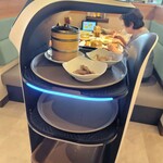 Tou sai - ネコ型配膳ロボットによる配膳