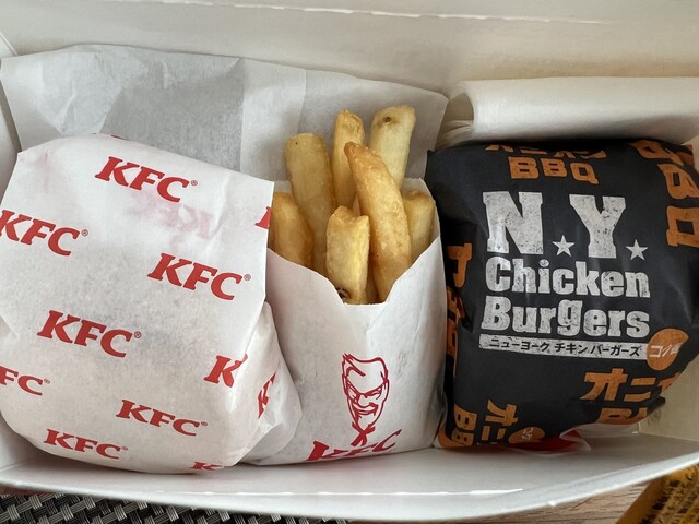 ケンタ屋 Kentucky Fried Chicken Ion Lake Town Ten - Koshigaya