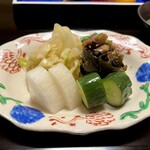 よし町 - 私用に白米炊いてもらってるんだけど（大食いだからw）それの付け合わせ！