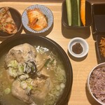 韓食 全州屋 - サムゲタン定食