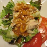 中国料理 龍鱗 - 蒸し鶏と新鮮野菜のサラダ
